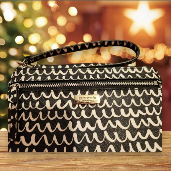 Kate Spade NEW Shore Street Pop Scallop TinieWristlet Ret. $119 - Picture 3 of 9